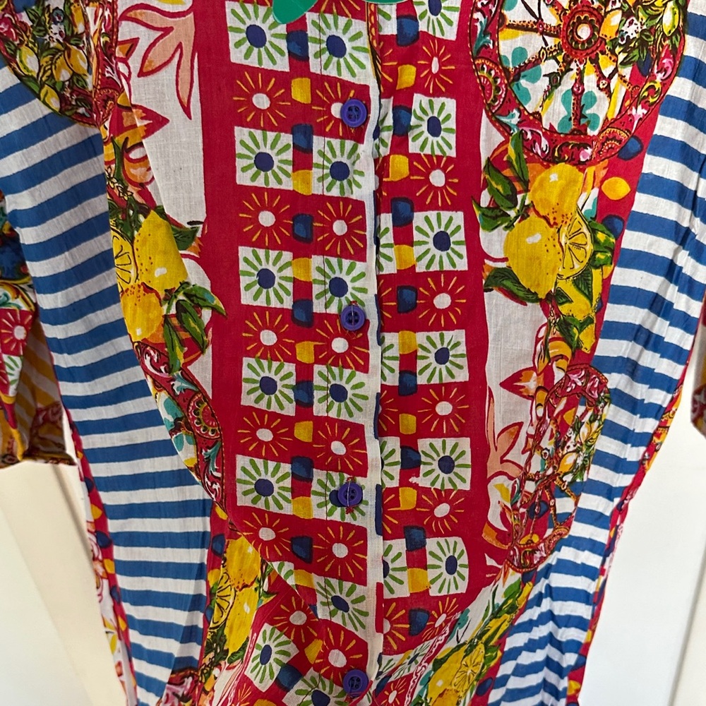Colorful Patterned Button-Up Shirt - Picture 3 of 4